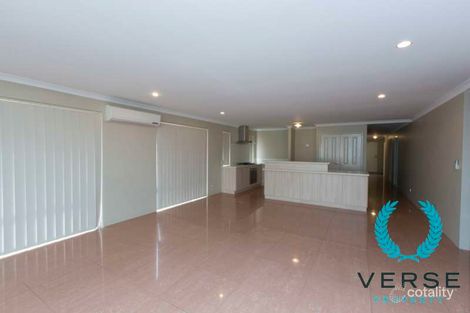 Property photo of 49 Longhurst Way Queens Park WA 6107