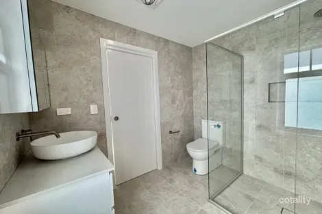 Property photo of 15 Creek Way Cobbitty NSW 2570