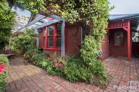 Property photo of 27 Swallow Street Port Melbourne VIC 3207