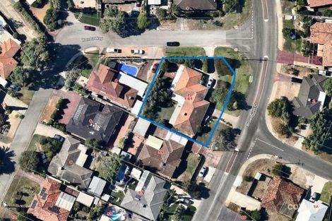 Property photo of 2 Renou Way Bateman WA 6150