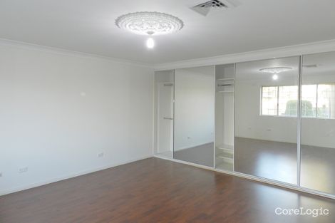 Property photo of 9 Ryde Place St Johns Park NSW 2176