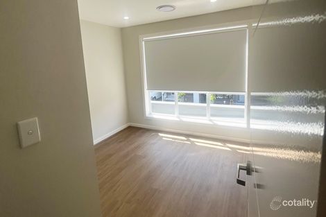 Property photo of 4 Ashwini Glade Box Hill NSW 2765