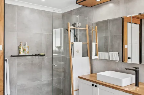Property photo of 17 Larne Street Prestons NSW 2170