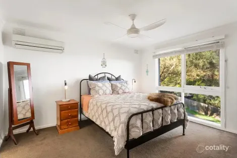 Property photo of 8 Stokes Place Eltham VIC 3095