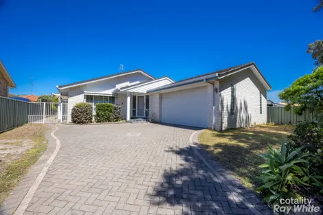 Property photo of 16 Bramble Parade Tuncurry NSW 2428