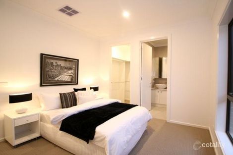 Property photo of 2/19 Beevers Street Altona North VIC 3025