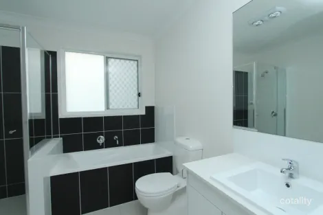 Property photo of 5/2 Lemur Parade Dakabin QLD 4503