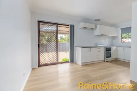 Property photo of 2/6 Clews Street Dubbo NSW 2830