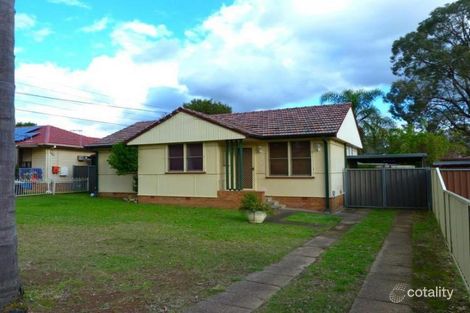 Property photo of 36 Lingayen Avenue Lethbridge Park NSW 2770