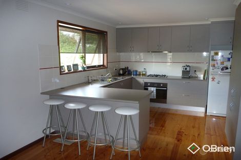 Property photo of 16 Hamilton Grove Frankston South VIC 3199