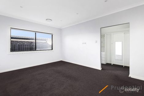 Property photo of 8 Offtake Street Leppington NSW 2179