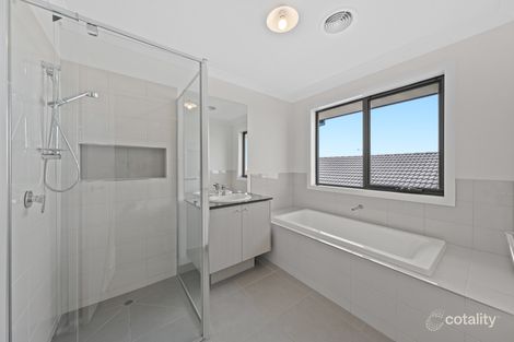 Property photo of 12 Guineas Street Cranbourne East VIC 3977