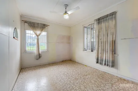 Property photo of 18 Heliopolis Parade Mitchelton QLD 4053