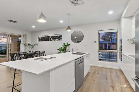 Property photo of 2 Dufferin Lane Seaford Meadows SA 5169