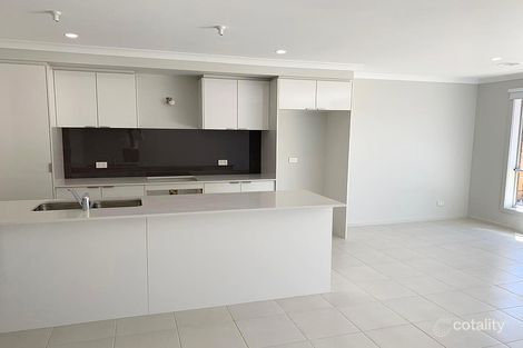 Property photo of 11 Major Way Tarneit VIC 3029