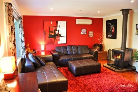 Property photo of 3 Hooper Close Bomaderry NSW 2541