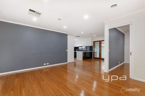 Property photo of 1 Hemsworth Court Roxburgh Park VIC 3064