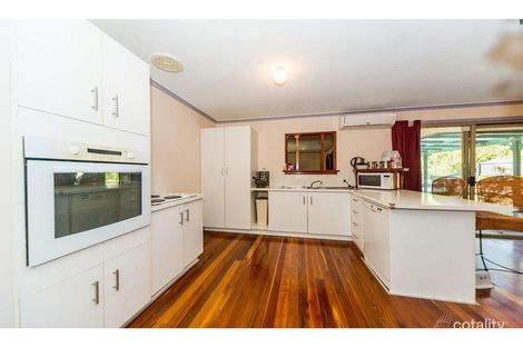 Property photo of 81 Village Way Oxenford QLD 4210