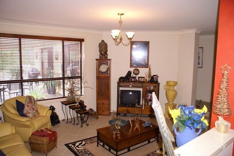 Property photo of 7 Jarrah Place Orange NSW 2800