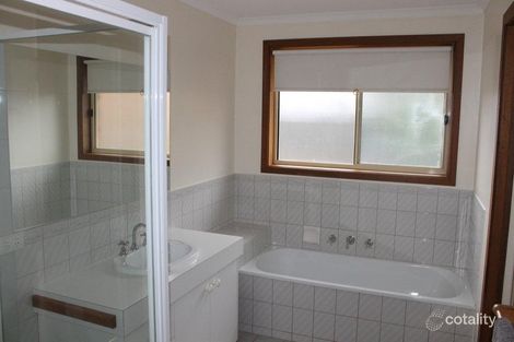 Property photo of 19 Okeefe Crescent Bacchus Marsh VIC 3340