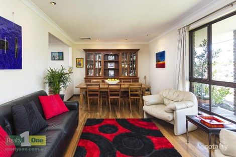Property photo of 4 Piercy Way Kardinya WA 6163