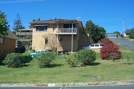 Property photo of 58 Laura Street Banora Point NSW 2486