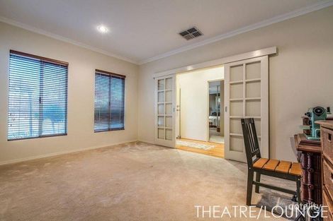 18 Waterford Pde, Darch, WA 6065