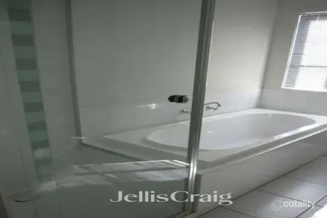 Property photo of 65 Hatchlands Drive Deer Park VIC 3023