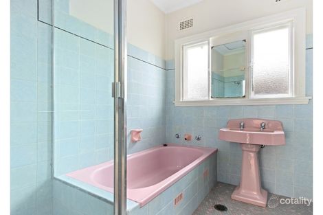 Property photo of 6 Fenwick Avenue Roselands NSW 2196
