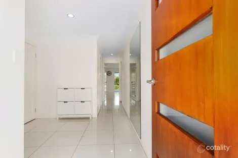 Property photo of 8 Aspect Terrace Springfield Lakes QLD 4300