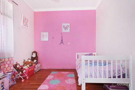 Property photo of 18 Third Avenue Port Kembla NSW 2505