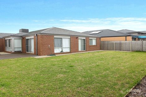 Property photo of 11 Karawarra Circuit Cranbourne North VIC 3977