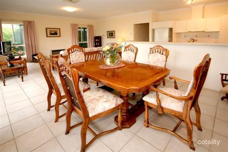 Property photo of 4 Craven Court Happy Valley SA 5159