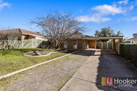 17 Springfield Cres, Hampton Park, VIC 3976