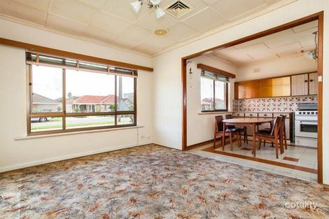 Property photo of 32 Whimpress Avenue Findon SA 5023