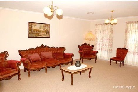 Property photo of 10 Tenby Way Hoppers Crossing VIC 3029