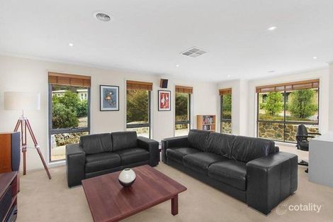 Property photo of 190 Halloran Drive Jerrabomberra NSW 2619