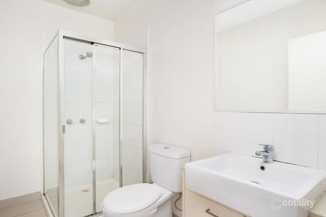 Property photo of 2/6-10 Rosamond Road Footscray VIC 3011
