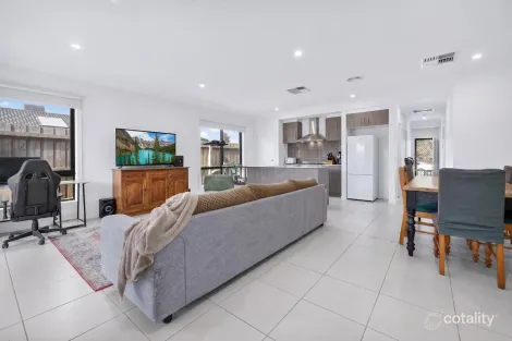 Property photo of 13 Vecchio Parkway Wallan VIC 3756