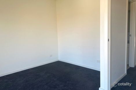 Property photo of 2/6-10 Rosamond Road Footscray VIC 3011