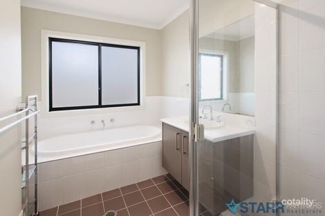 Property photo of 37 Townsend Crescent Ropes Crossing NSW 2760