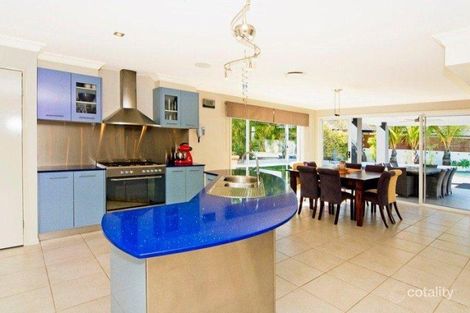 Property photo of 19 Waterside Esplanade Helensvale QLD 4212