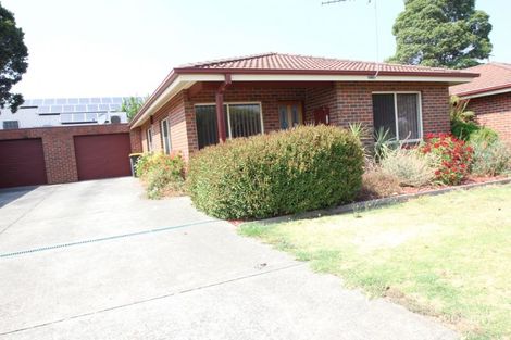 Property photo of 2/39 Peart Street Leongatha VIC 3953