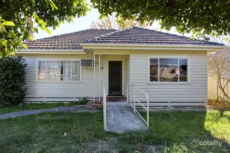 9 Mahon Ave, Kennington, VIC 3550