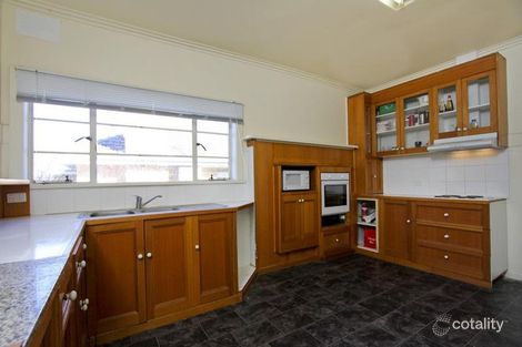 Property photo of 9 Mahon Avenue Kennington VIC 3550