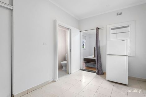 Property photo of 1/136 Elgar Road Box Hill South VIC 3128