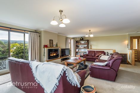 Property photo of 9 Elwood Drive Lindisfarne TAS 7015