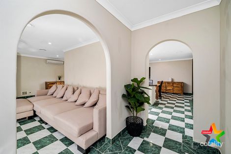 Property photo of 11 Luderman Road Noranda WA 6062