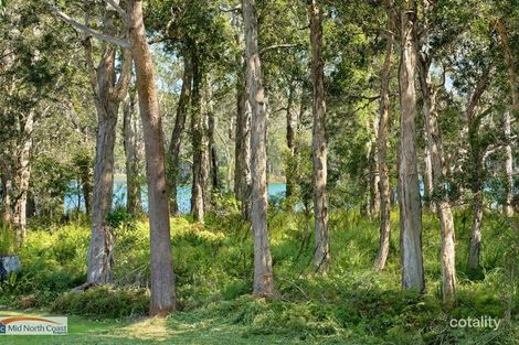 Property photo of 16 Evans Street Lake Cathie NSW 2445