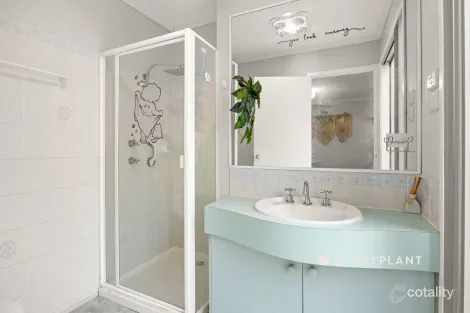 Property photo of 12 Lighthorse Crescent Narre Warren South VIC 3805